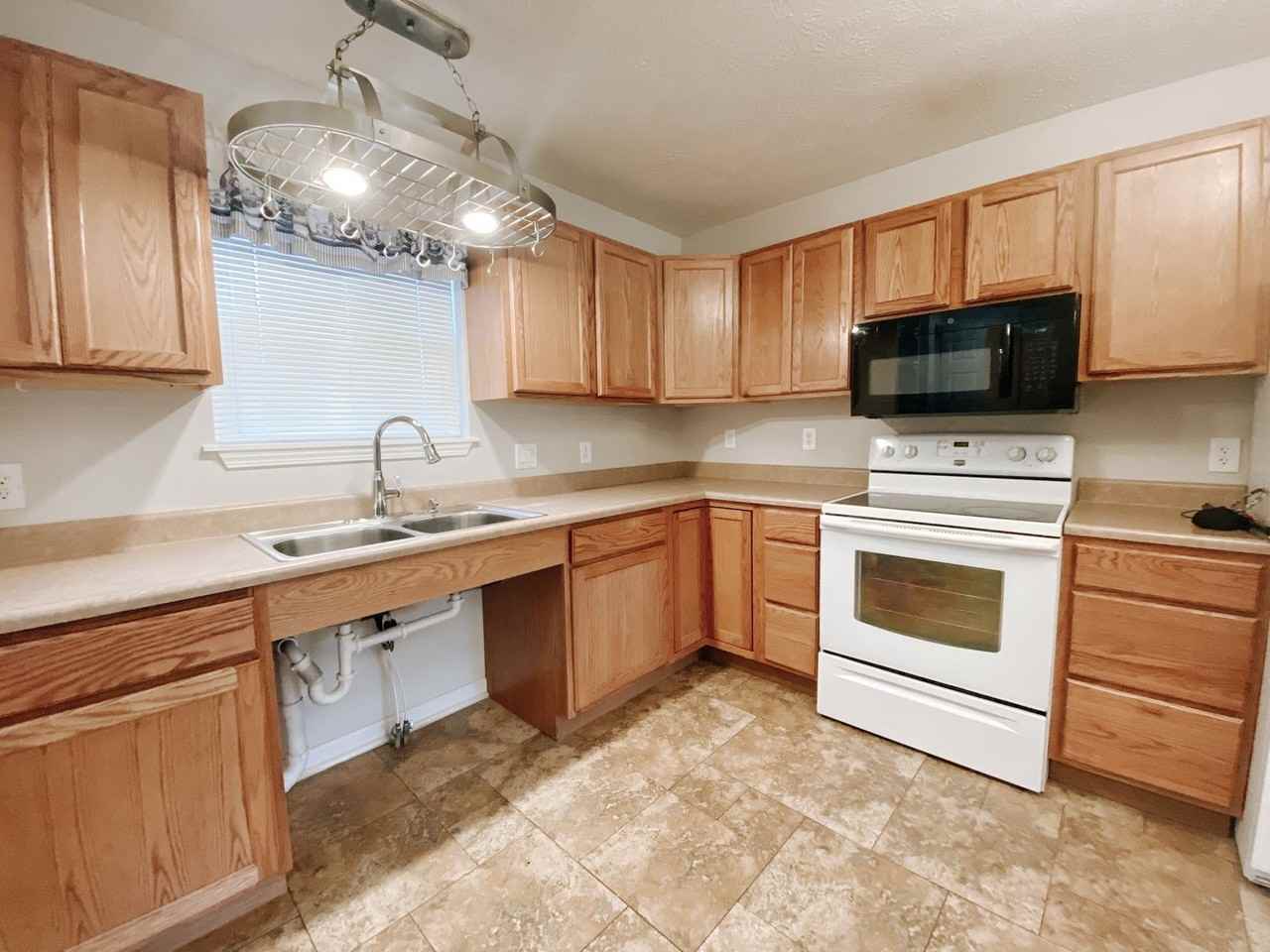 2609 Poland Hill Rd - Photo 7 of 16