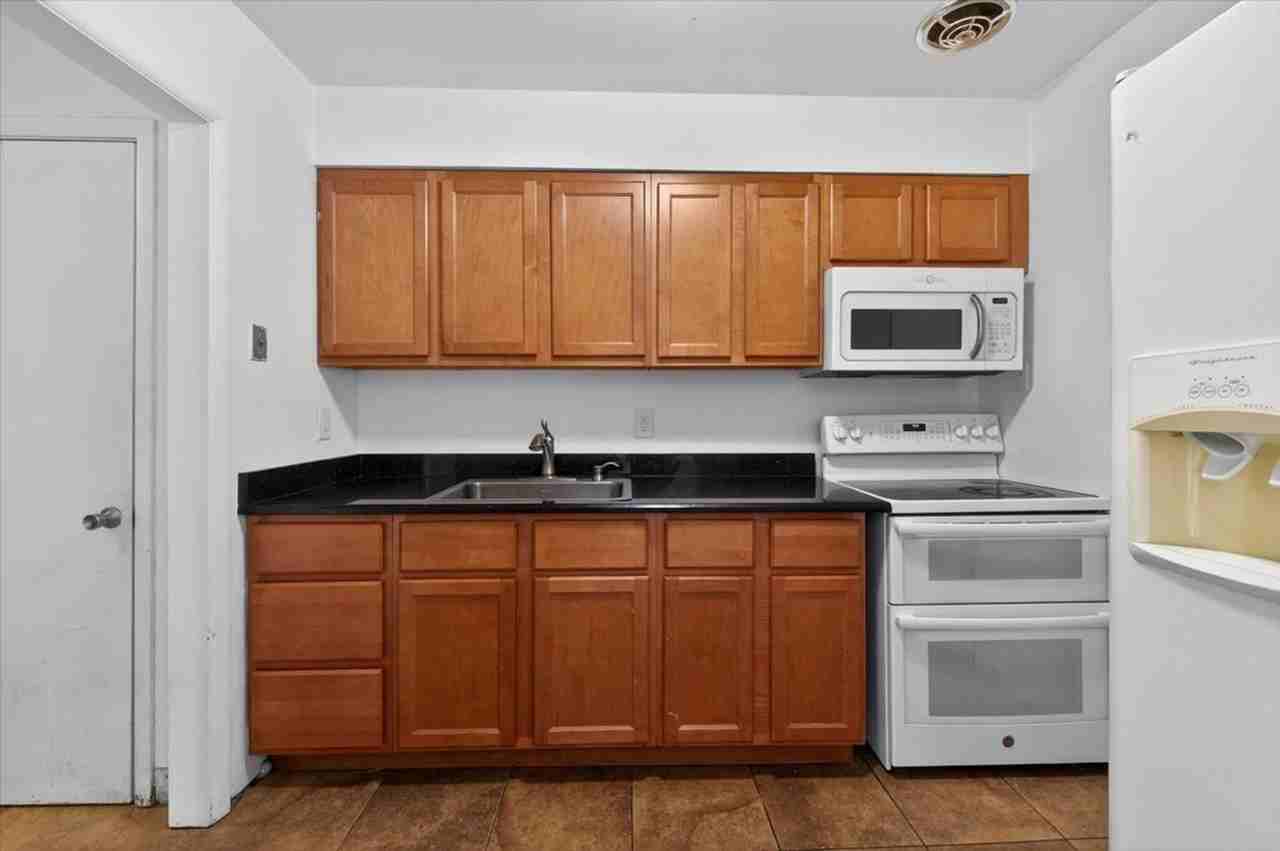 7350 Austin Dr - Photo 6 of 14