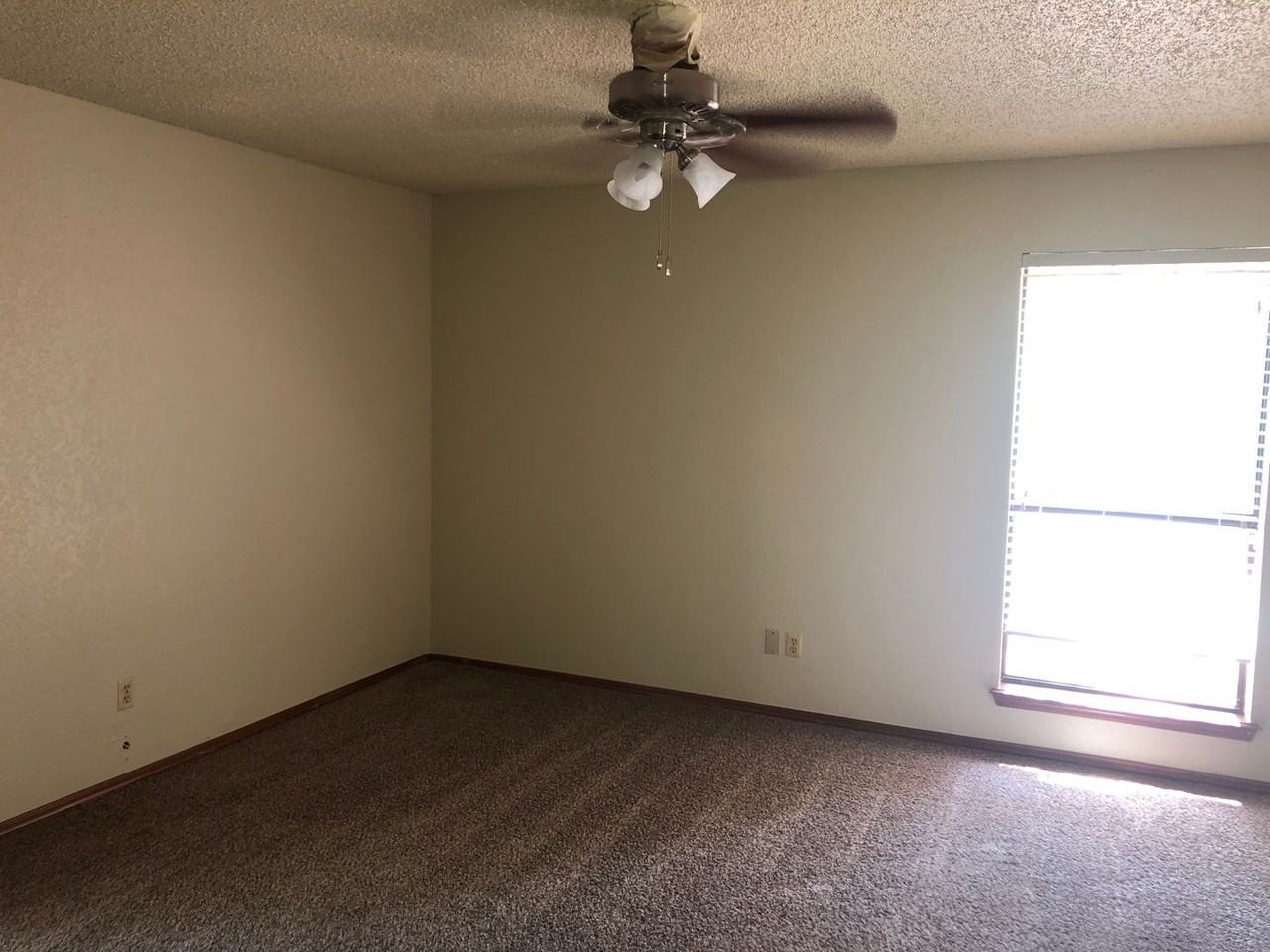 500 Ne 14th St - Photo 6 of 9