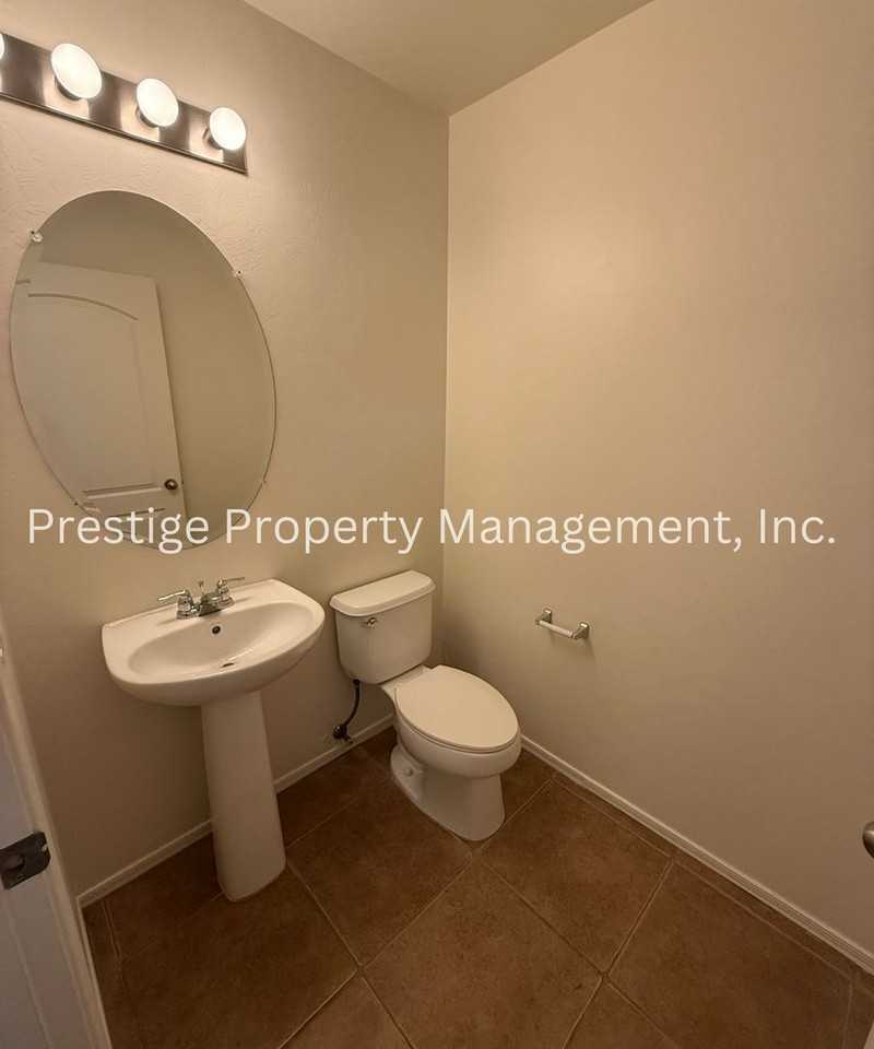 14352 S Camino Vallado - Photo 7 of 20