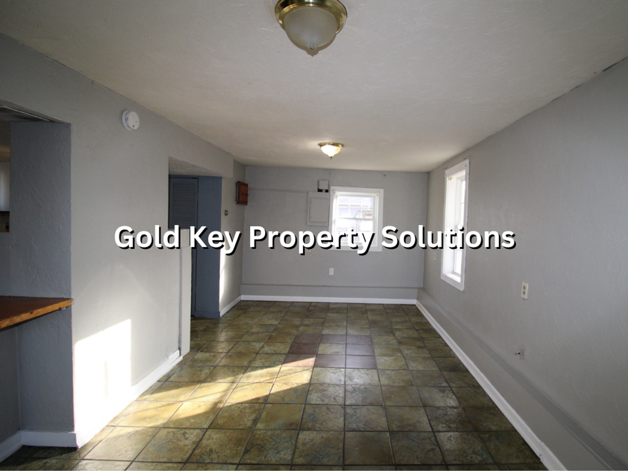 1030 Brookline St - Photo 7 of 22