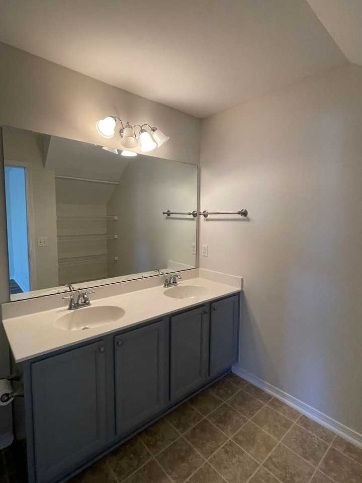 37 Sunbriar Ln - Photo 6 of 19