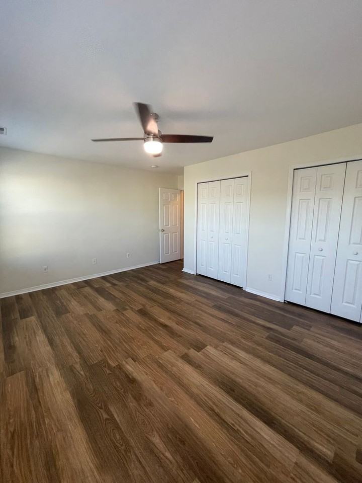 37 Sunbriar Ln - Photo 7 of 19