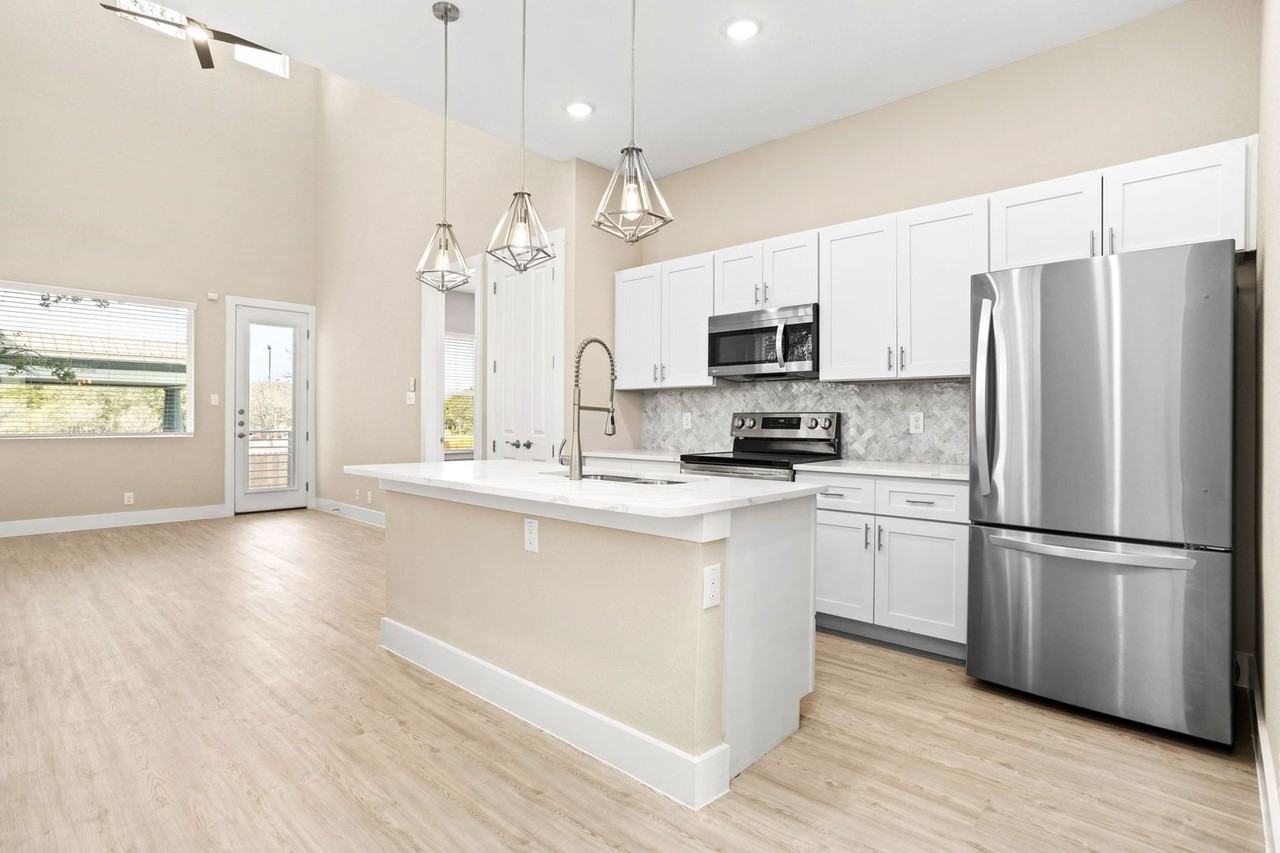 11882 Zarkava Way - Photo 7 of 34