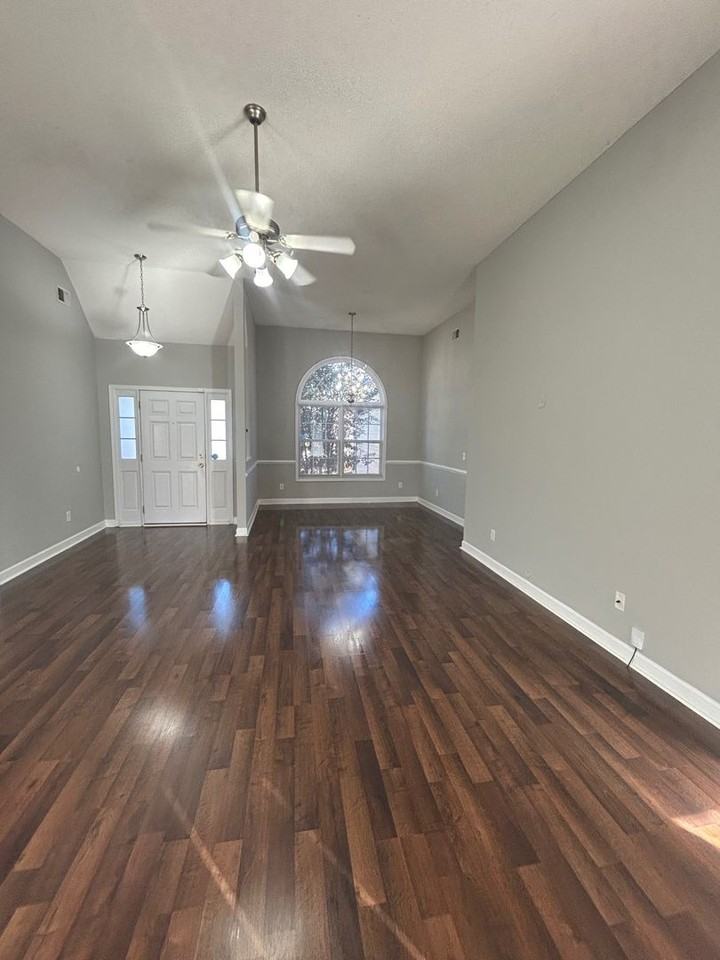 329 Anden Hall Dr - Photo 5 of 24