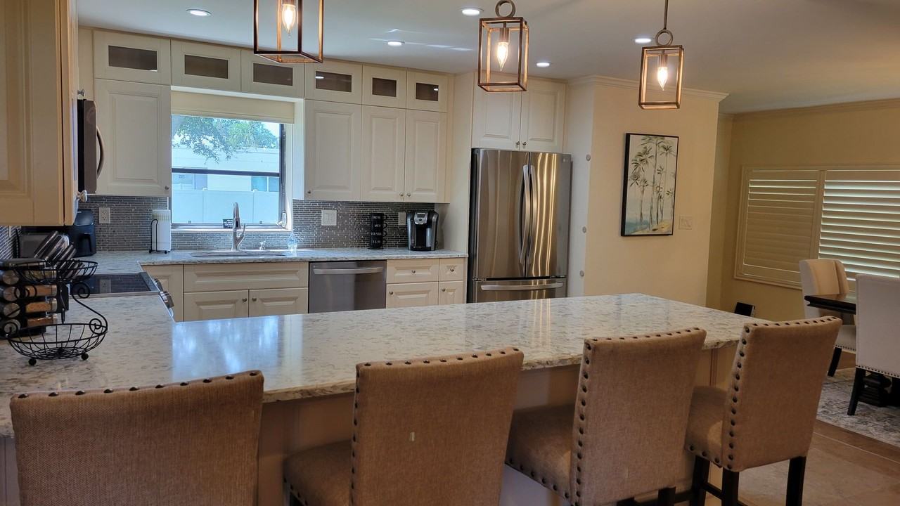 3932 Sunshine Ave - Photo 4 of 17