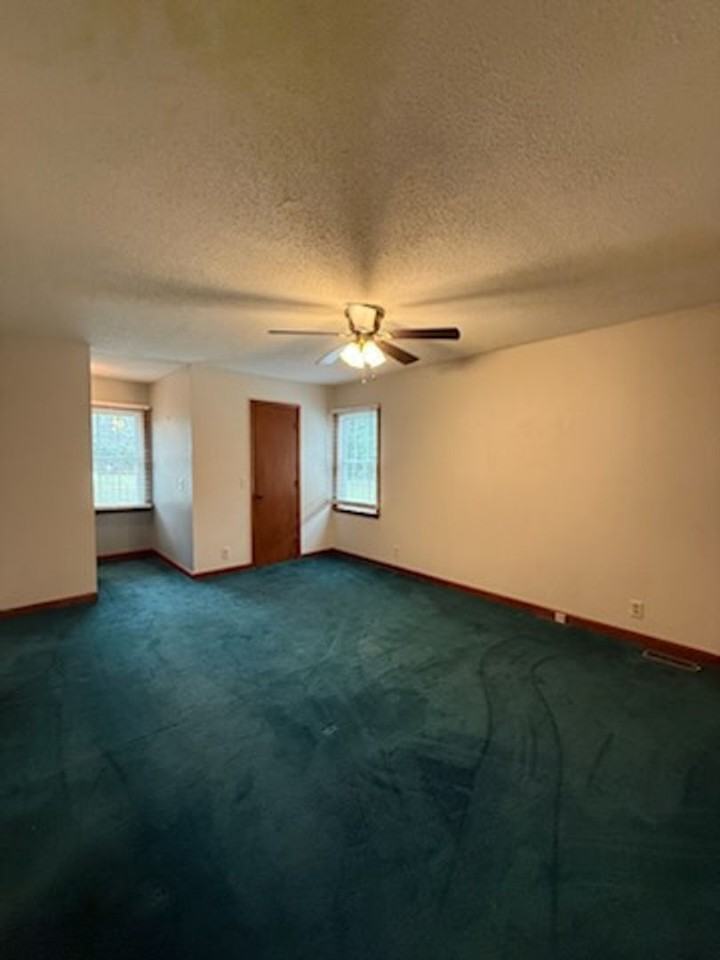 1307 Old Wallace Gregg Rd - Photo 4 of 9