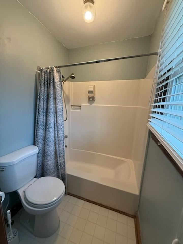 1307 Old Wallace Gregg Rd - Photo 5 of 9