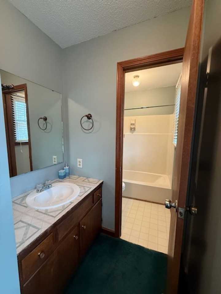 1307 Old Wallace Gregg Rd - Photo 6 of 9