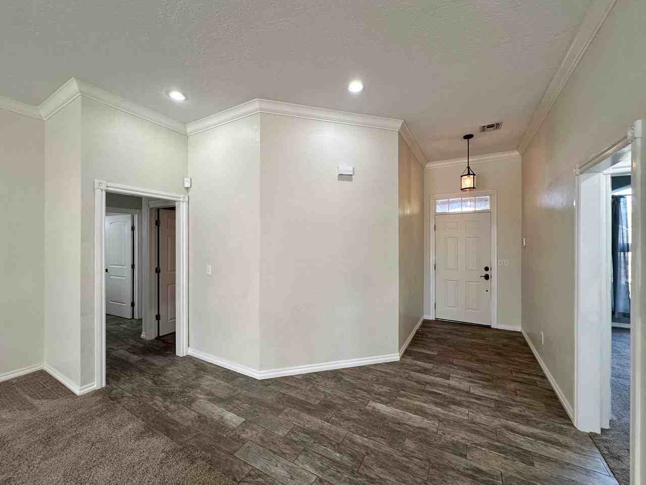 27 Nw Havenshire Cir - Photo 7 of 42