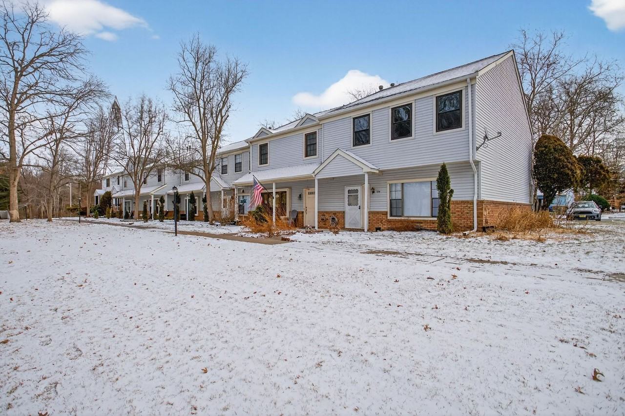 1216 Thomas Ave - Photo 2 of 25