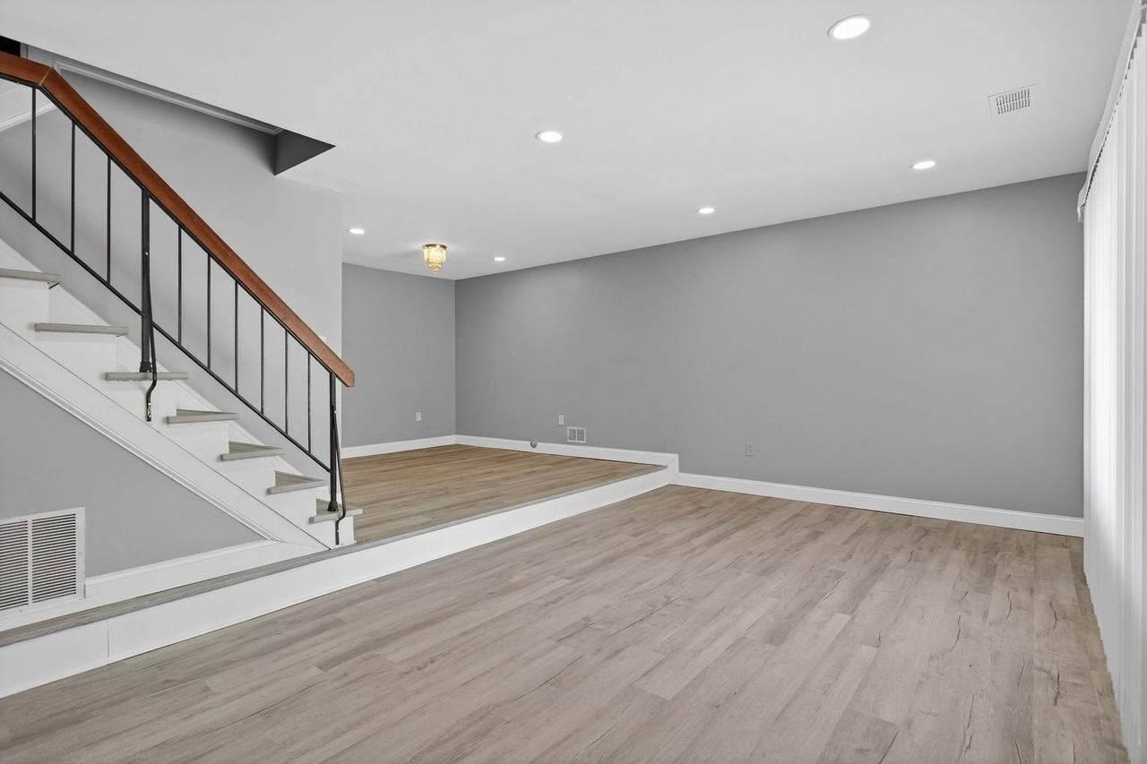 1216 Thomas Ave - Photo 6 of 25