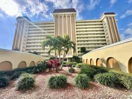 featured image of 4550 Cove Cir #905