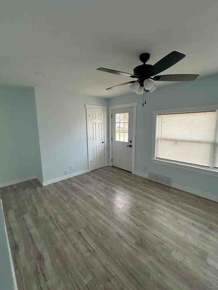 2336 N Estelle St - Photo 5 of 24