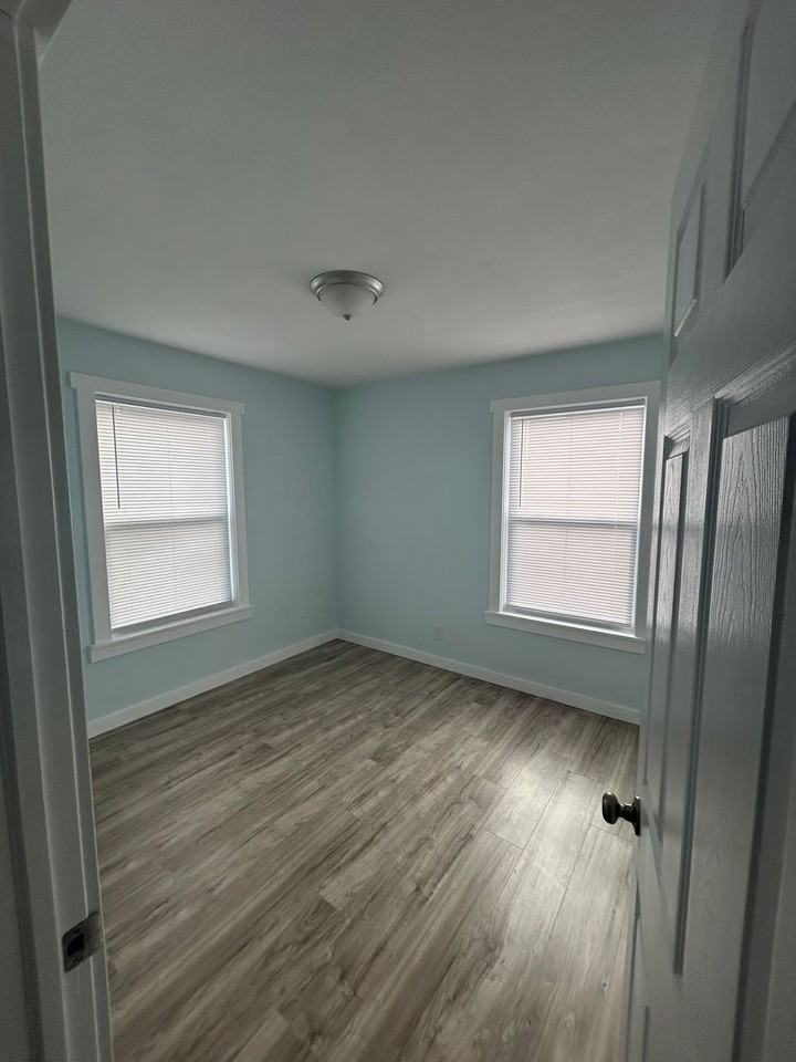 2336 N Estelle St - Photo 7 of 24