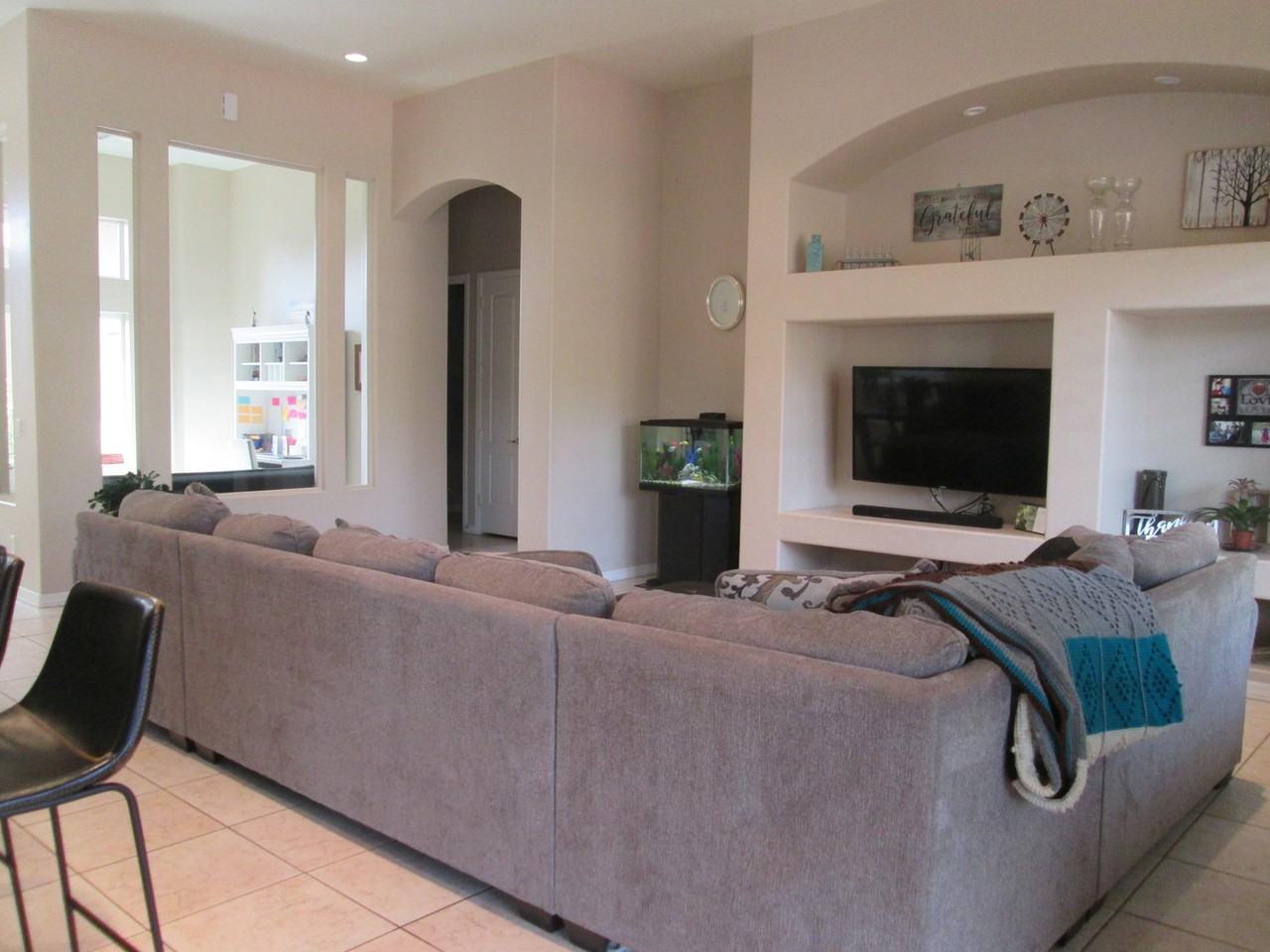 5745 E Sunset Point Dr - Photo 7 of 41