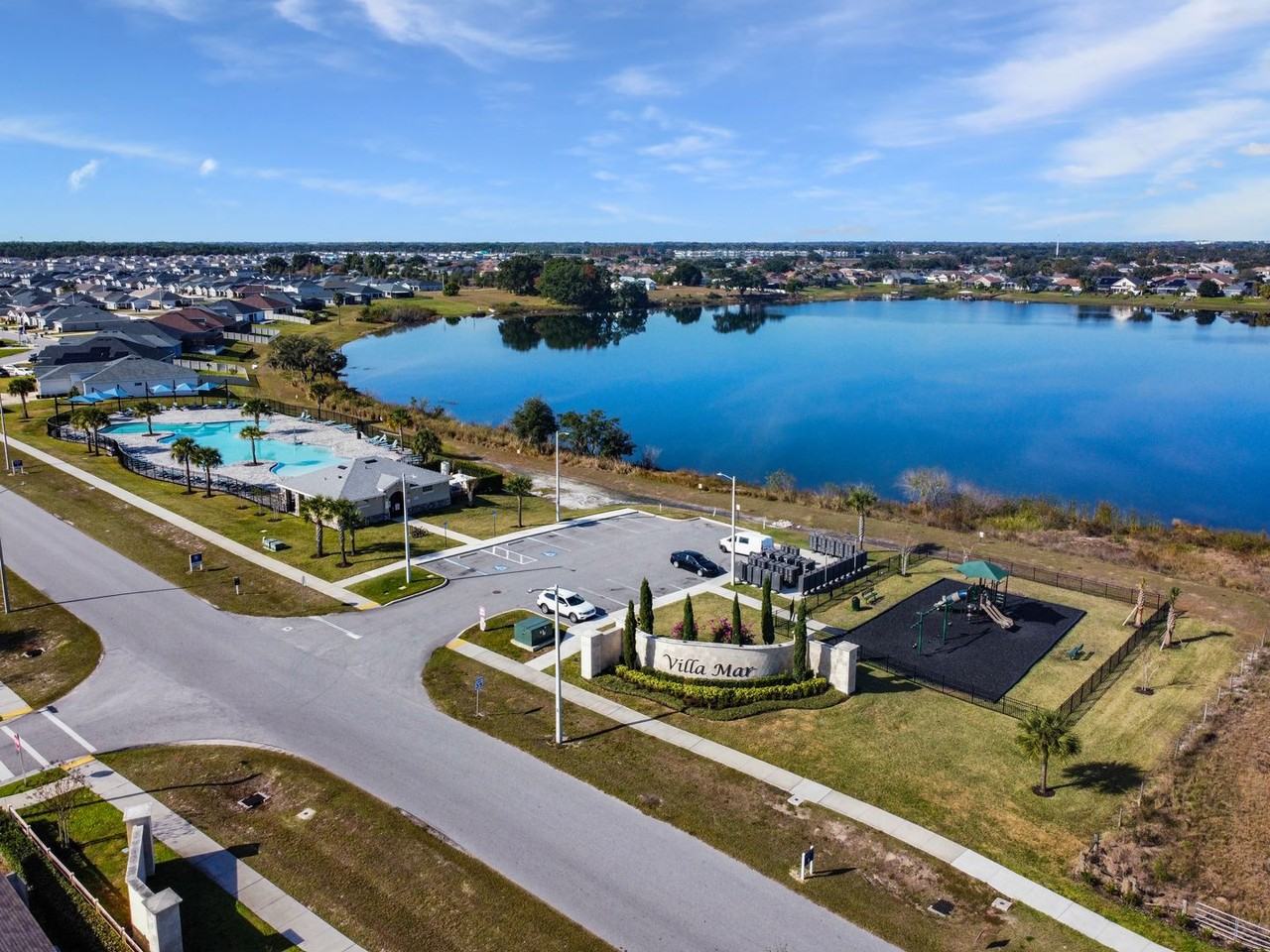 1501 Leamington Ln - Photo 6 of 36