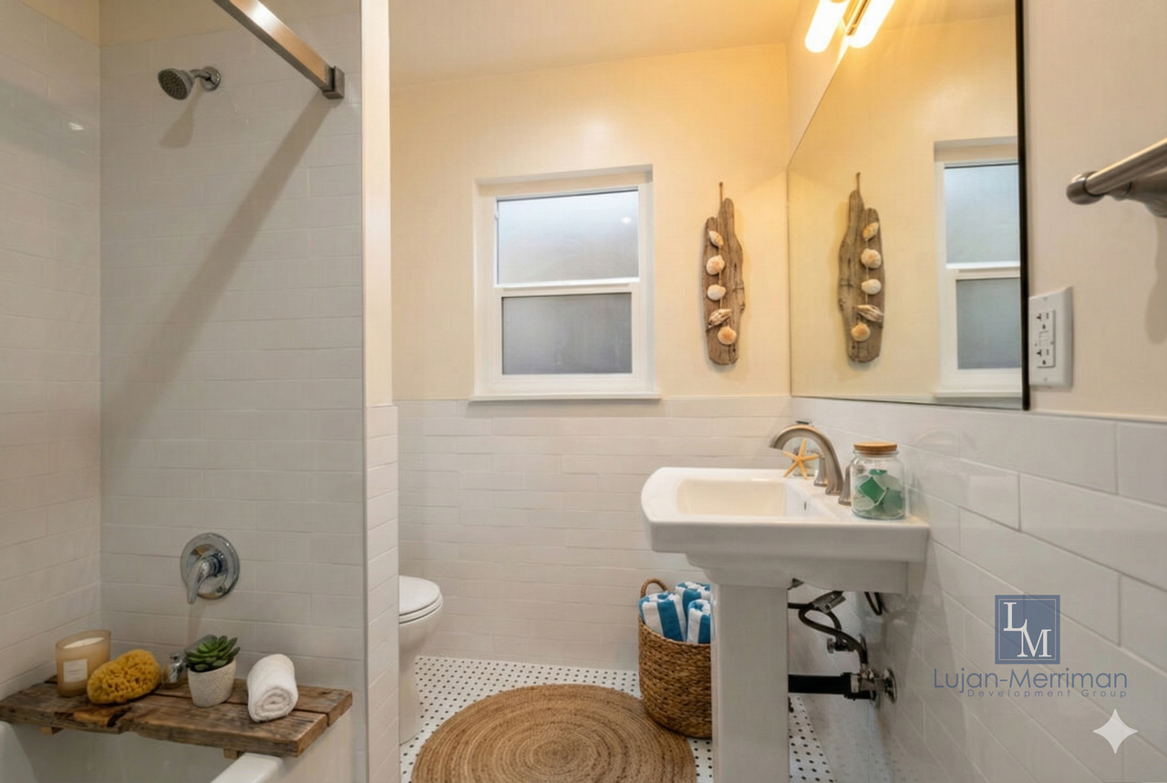 1028 East 3rd Street #5 - Photo 6 of 8