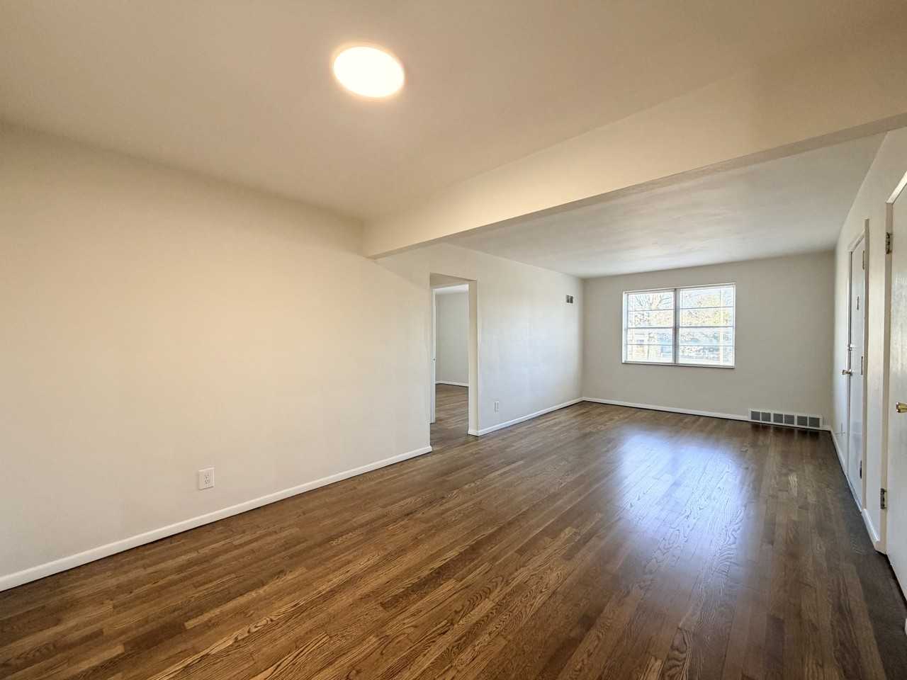 7219 Hampton Avenue #2N - Photo 6 of 12