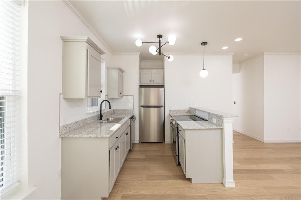 1137 #201  N Leverett  ST - Photo 6 of 14