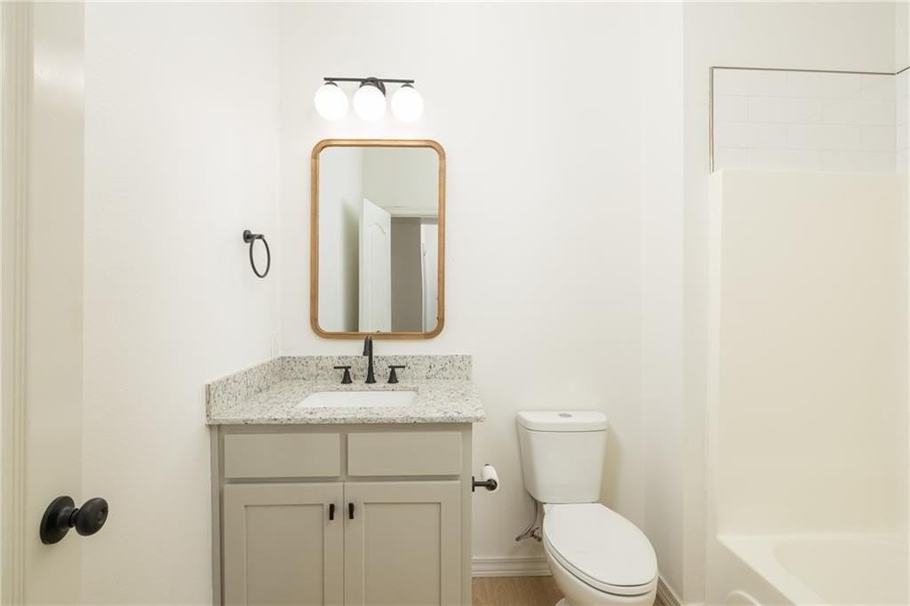 1137 #201  N Leverett  ST - Photo 7 of 14