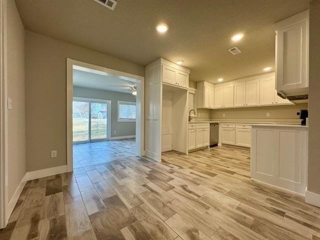 1105 Eubanks St - Photo 6 of 23