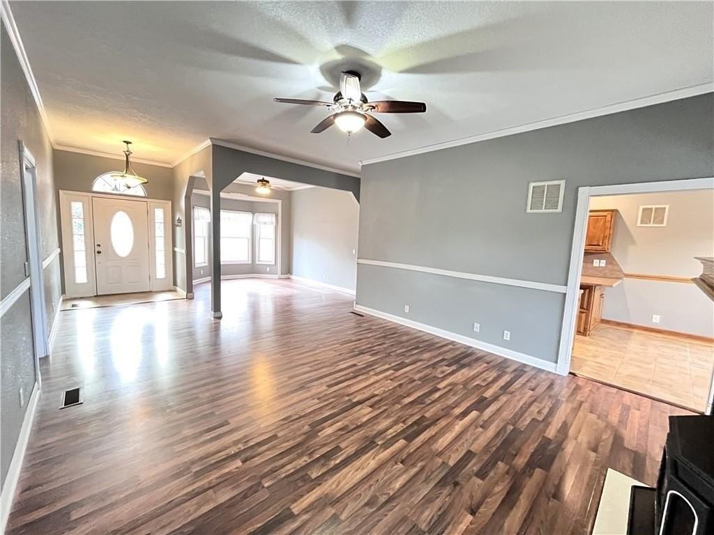 95 Bassingham Dr - Photo 4 of 33