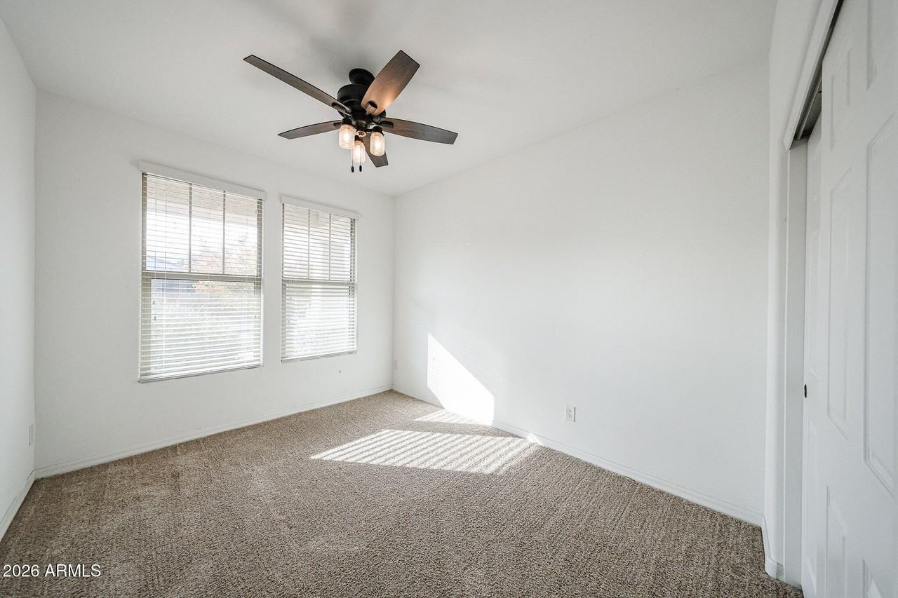 2306 E Branham Ln - Photo 5 of 50