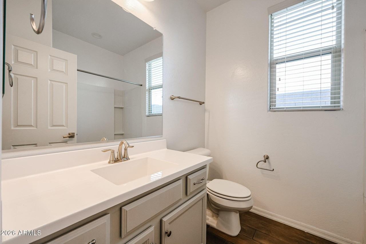 2306 E Branham Ln - Photo 7 of 50