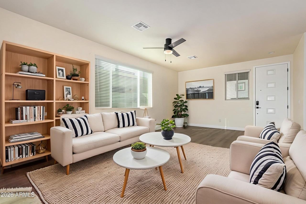 133 W Latona Rd - Photo 4 of 36