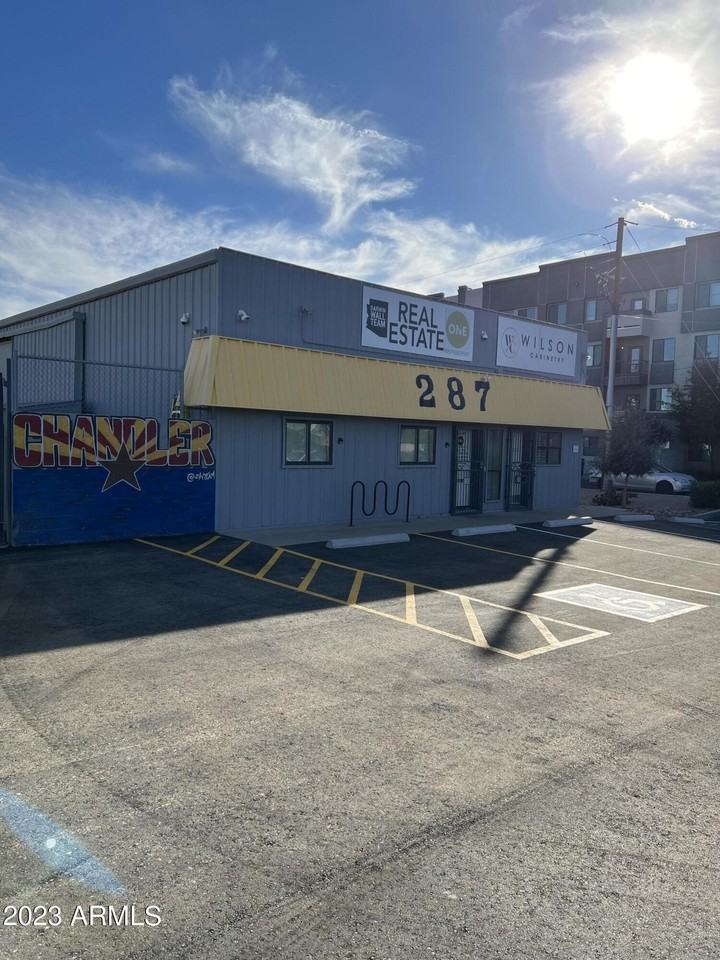 287 E Frye Rd Ste 3 #3 - Photo 3 of 13