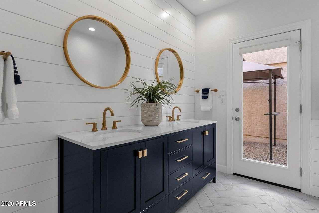 11765 N 112th St - Photo 5 of 26