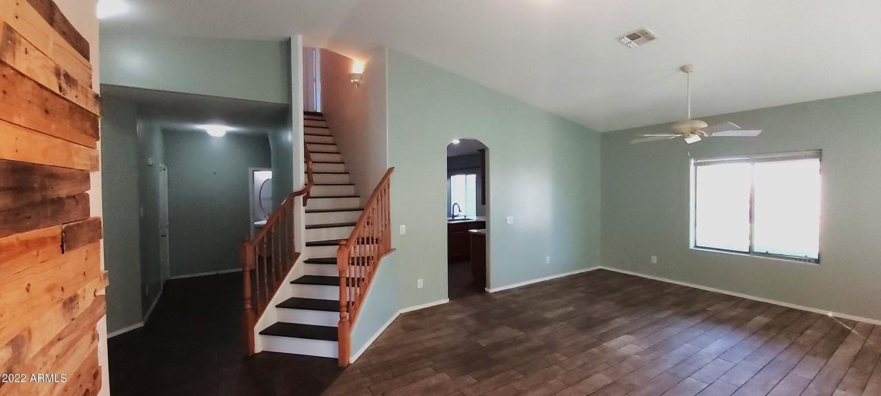 518 W Black Hawk Pl - Photo 2 of 44