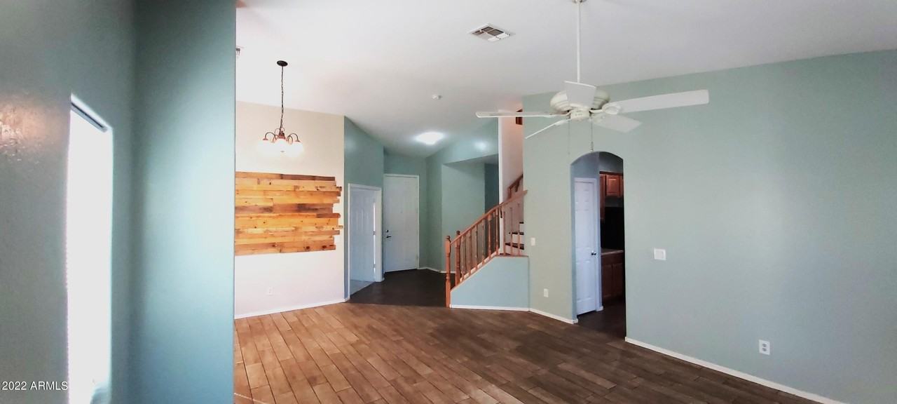 518 W Black Hawk Pl - Photo 3 of 44