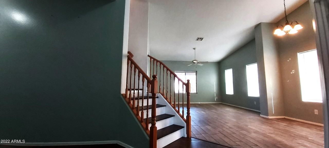 518 W Black Hawk Pl - Photo 6 of 44