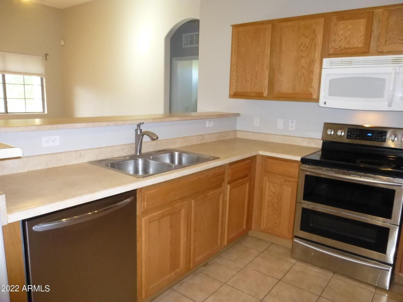 2727 N Price Rd Unit 28 #28 - Photo 3 of 15