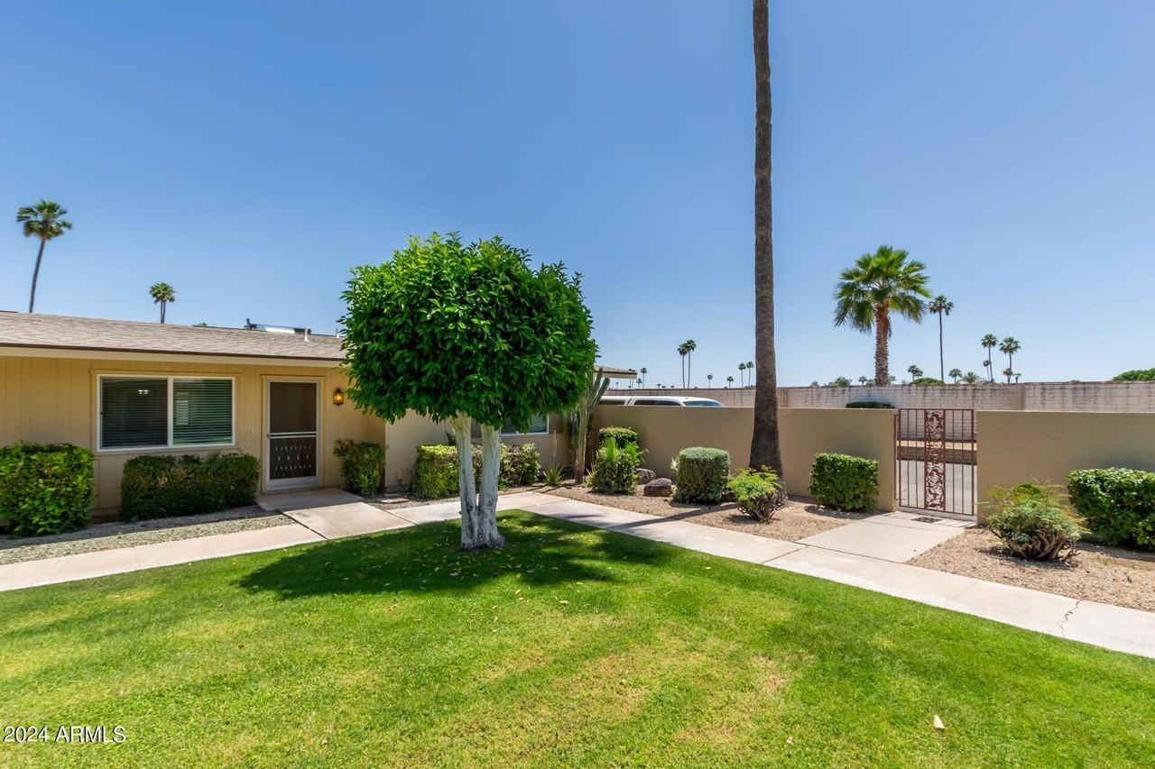 10935 W Santa Fe Dr - Photo 4 of 34