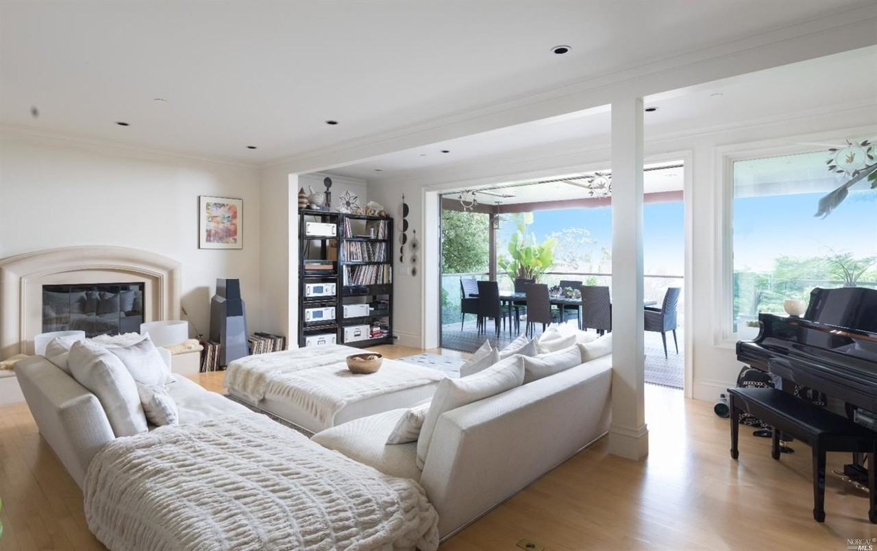 7 Miller Ave - Photo 3 of 16