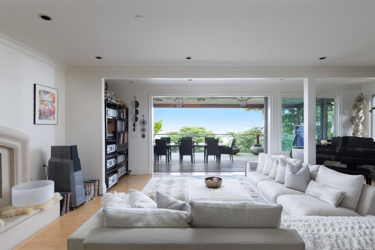 7 Miller Ave - Photo 4 of 16