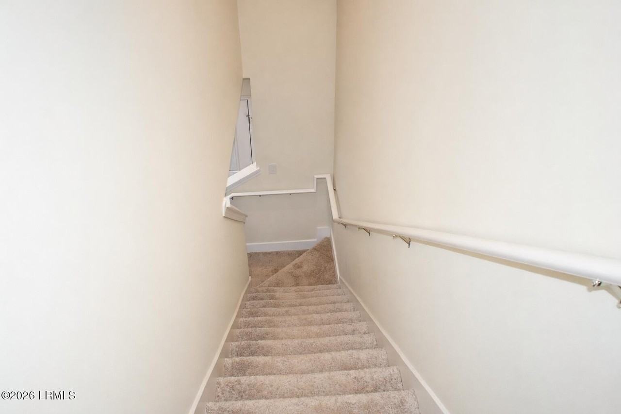 274 Admiration Ave - Photo 7 of 13