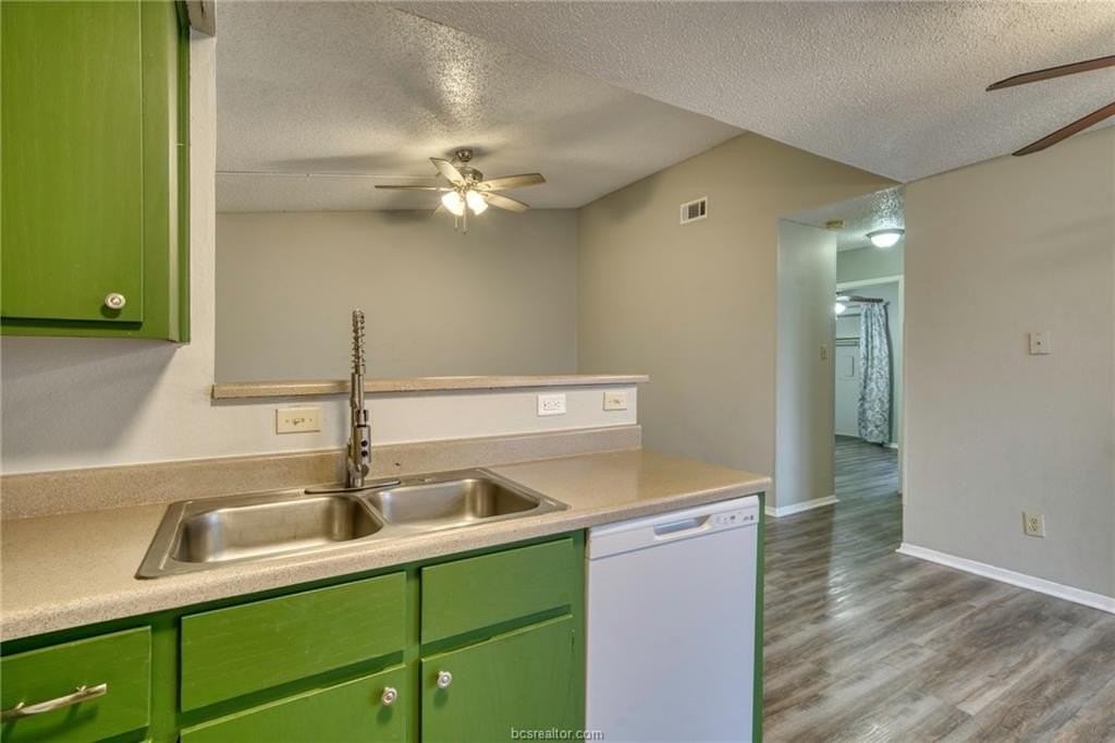 709 Wellesley Ct #D - Photo 7 of 13