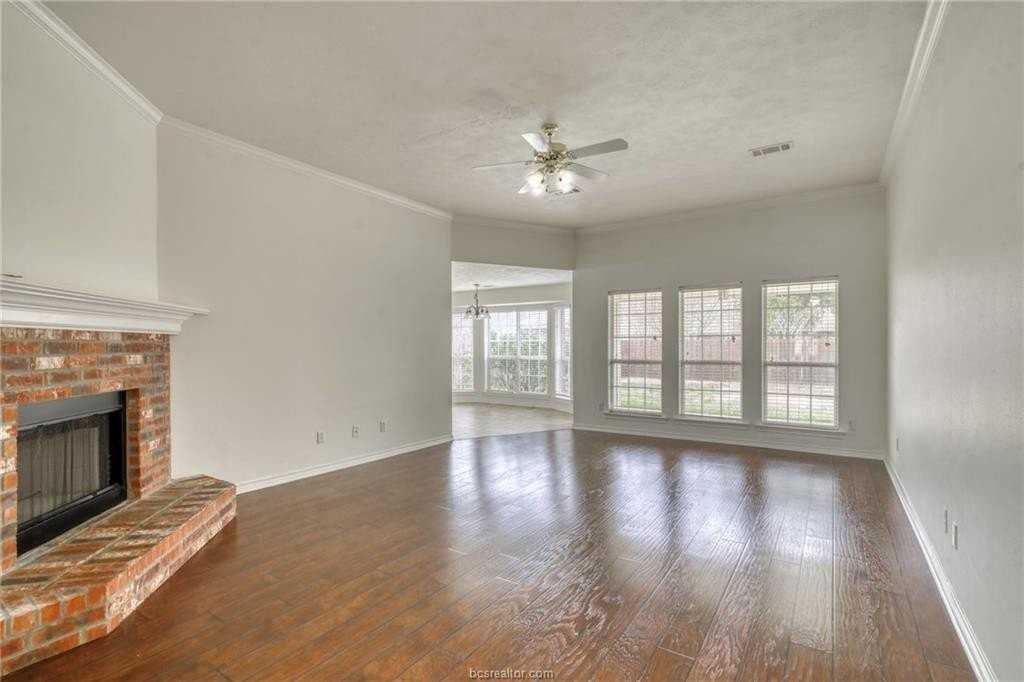 1309 Danville Ct - Photo 4 of 18