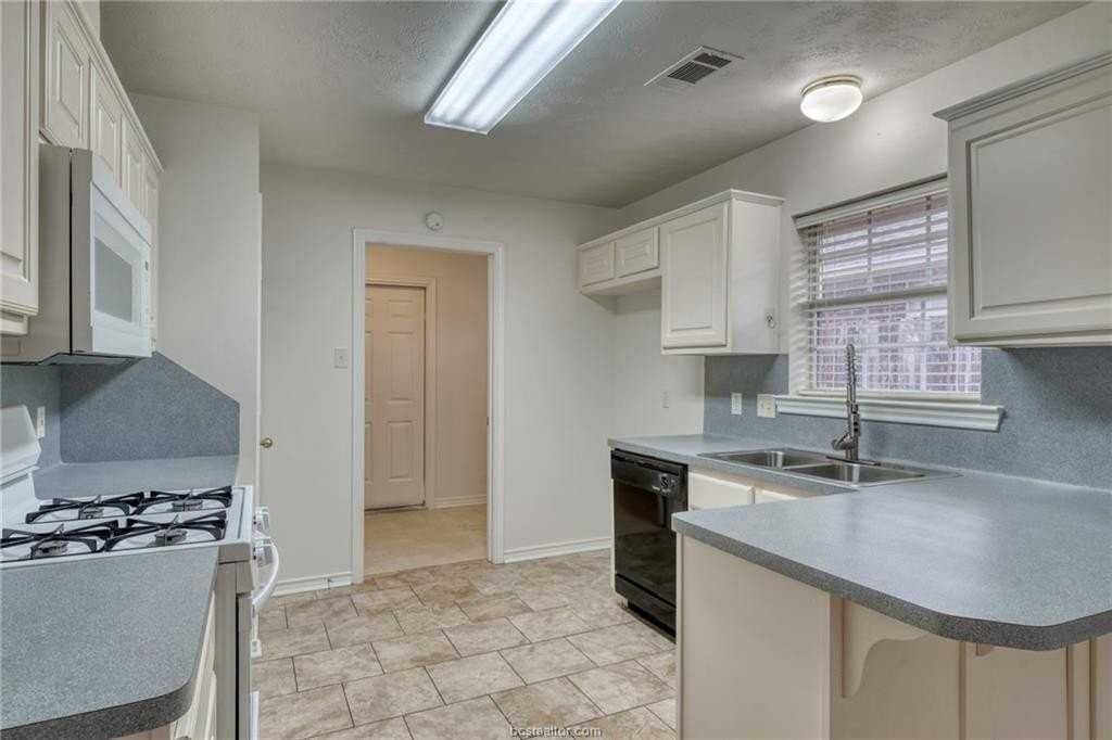 1309 Danville Ct - Photo 7 of 18