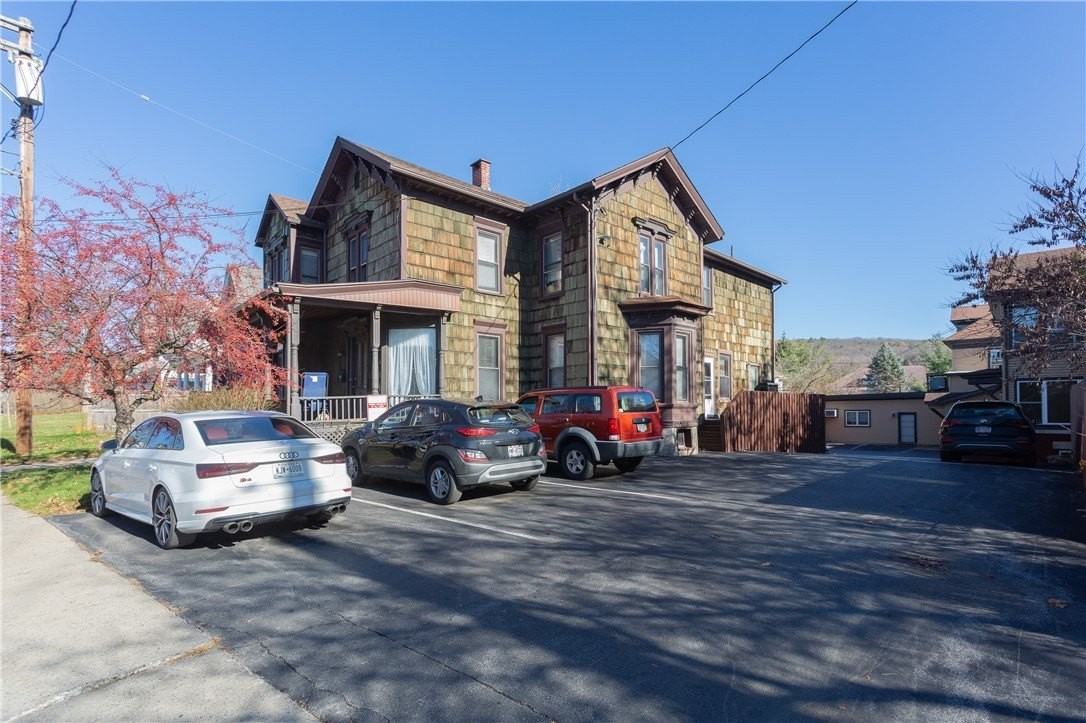 4B Maple St Unit 4b #4B - Photo 2 of 11