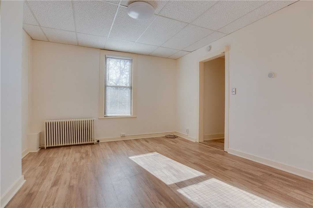 4B Maple St Unit 4b #4B - Photo 4 of 11