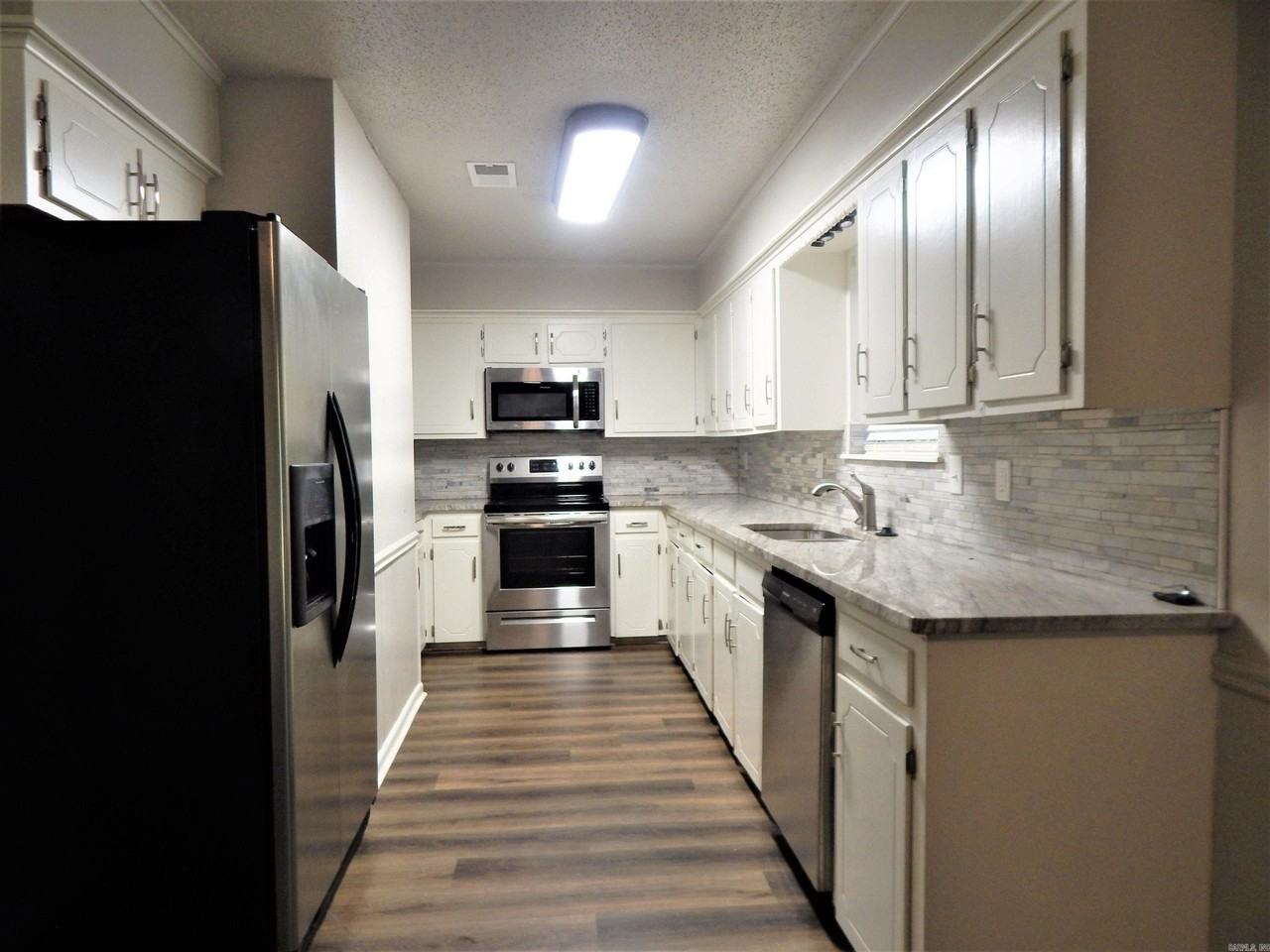 2200 Pleasure Dr - Photo 5 of 17