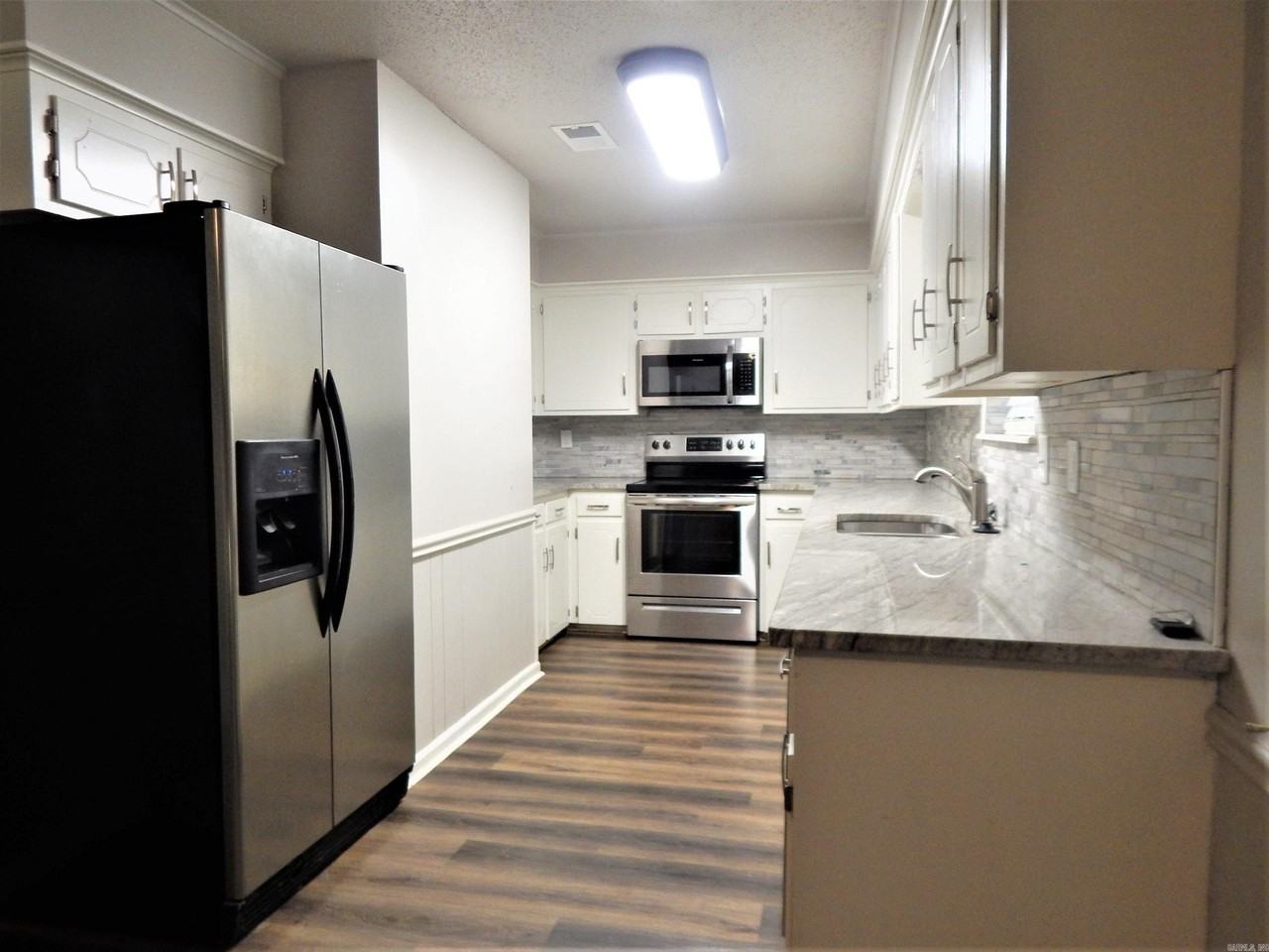 2200 Pleasure Dr - Photo 6 of 17