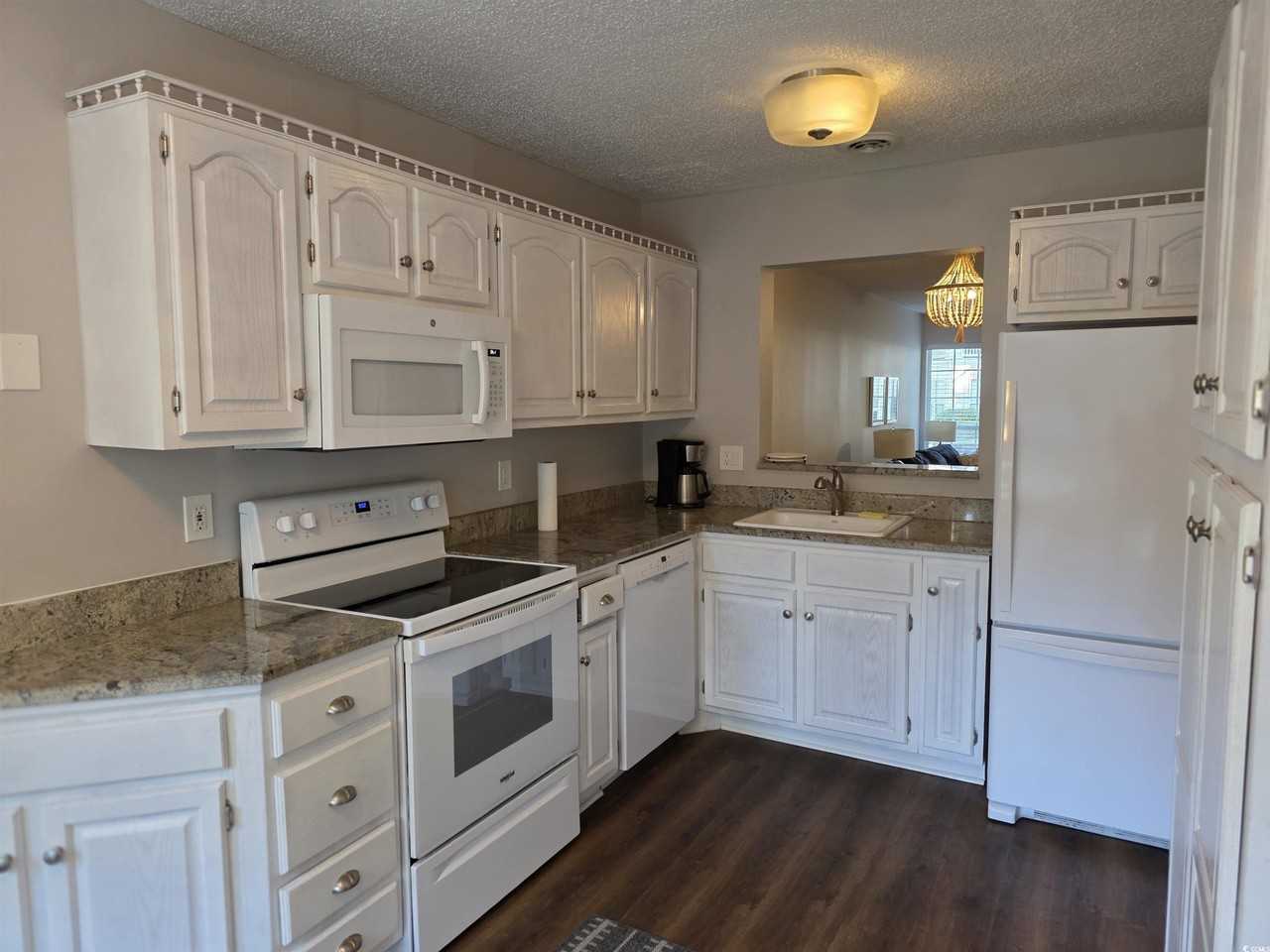 1637 Club Circle River Club - Photo 7 of 20