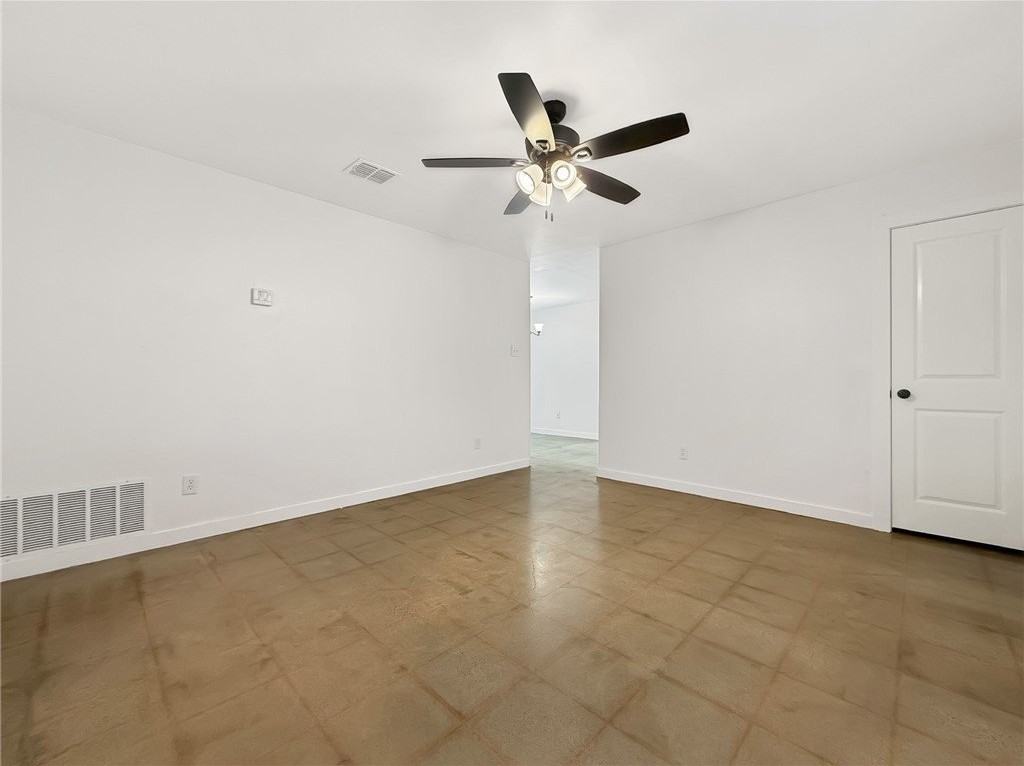 1813 Loritte Dr - Photo 4 of 18