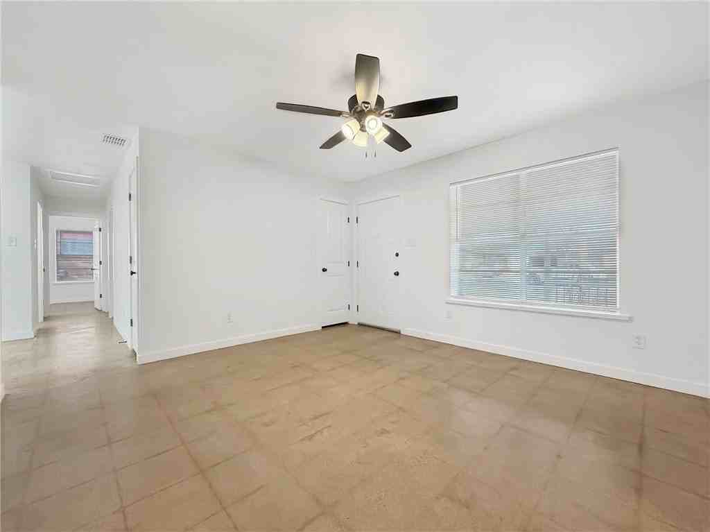 1813 Loritte Dr - Photo 5 of 18